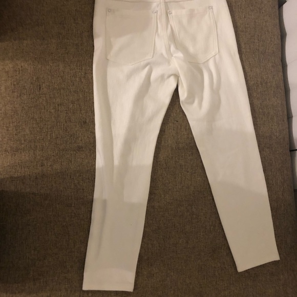 Hue Women's Original Denim Jean Leggings, White, XS - Picture 3 of 6